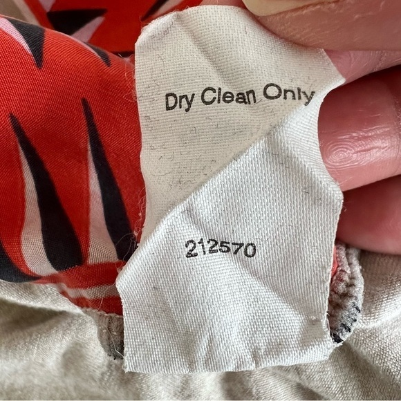 CAbi Aztec Print Silk Scarf Handkerchief Top Long Sleeve V-Neck Loose Fit Boho M - Picture 10 of 10